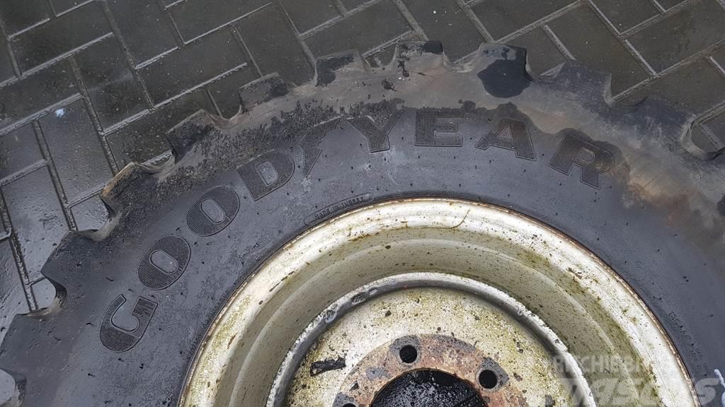 Goodyear 340/80-R18 IND - Tyre/Reifen/Band Pneumatiky, kolesá a ráfiky