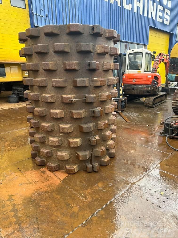 Padfoot shell 146cm diameter Valce