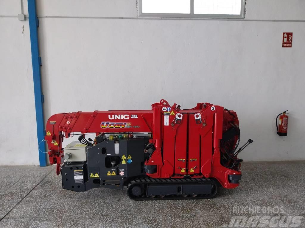 Unic URW 295 Minižeriavy