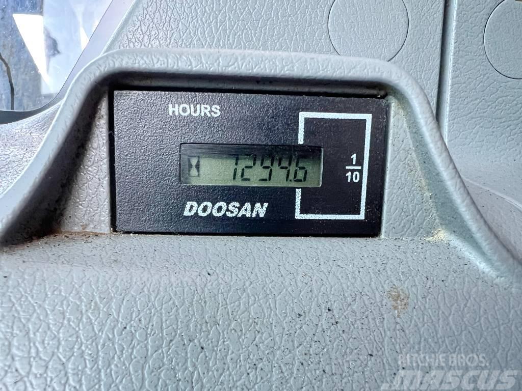 Doosan DX300LC-5 - Low Hours / Doosan DL08P Engine Pásové rýpadlá