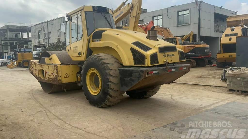 Bomag BW 226 DH-4 Tandemové valce