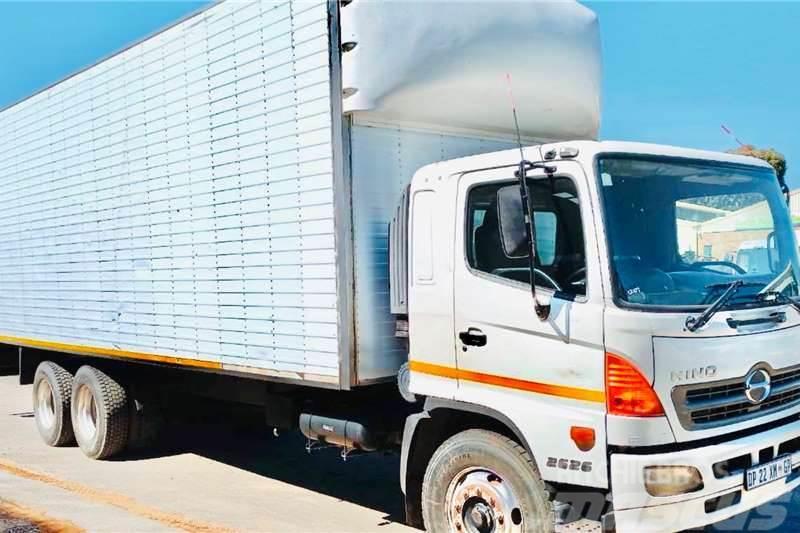 Hino 500 2626 Ďalšie nákladné vozidlá