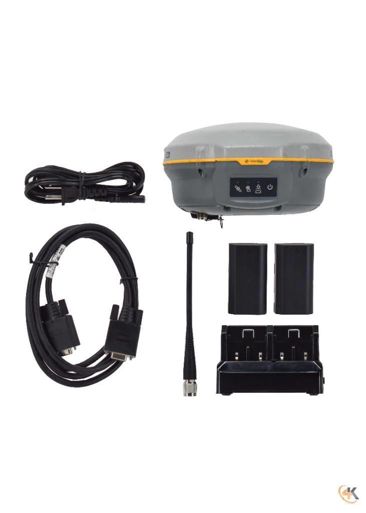 Trimble Single R8 Model S 410-470 MHz GPS Rover Receiver Ďalšie komponenty