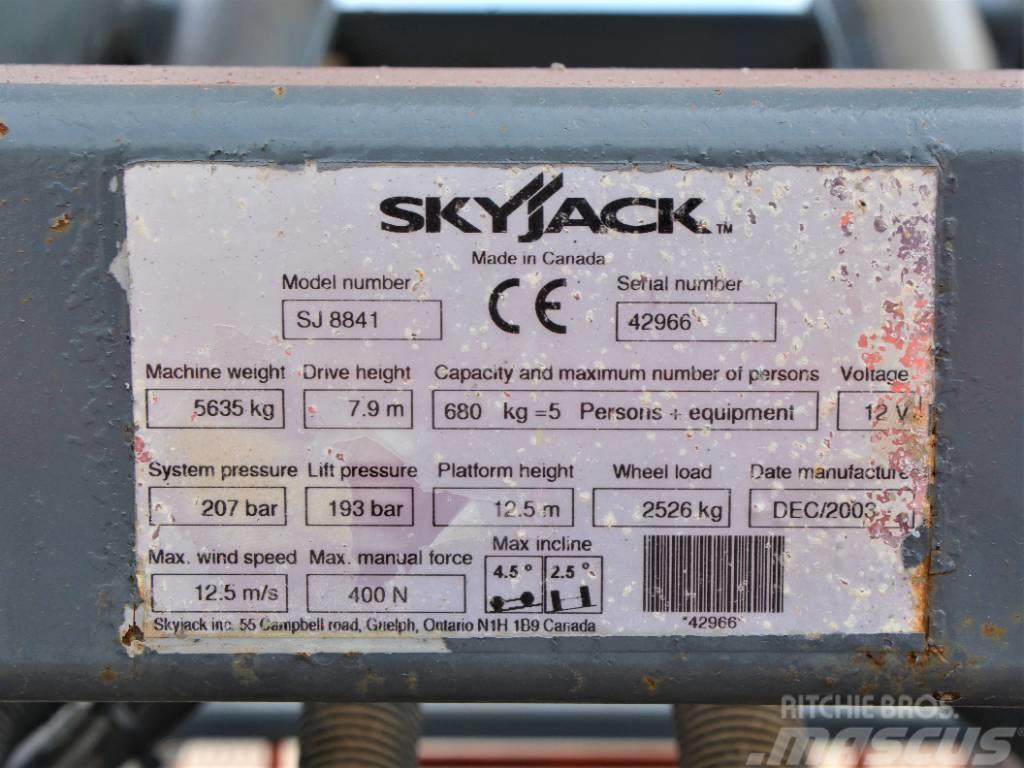 SkyJack SJ 8841 RT Nožnicové zdvíhacie plošiny