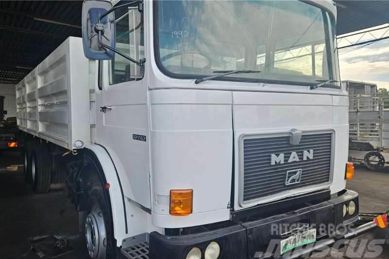 MAN 30-240 Ďalšie nákladné vozidlá