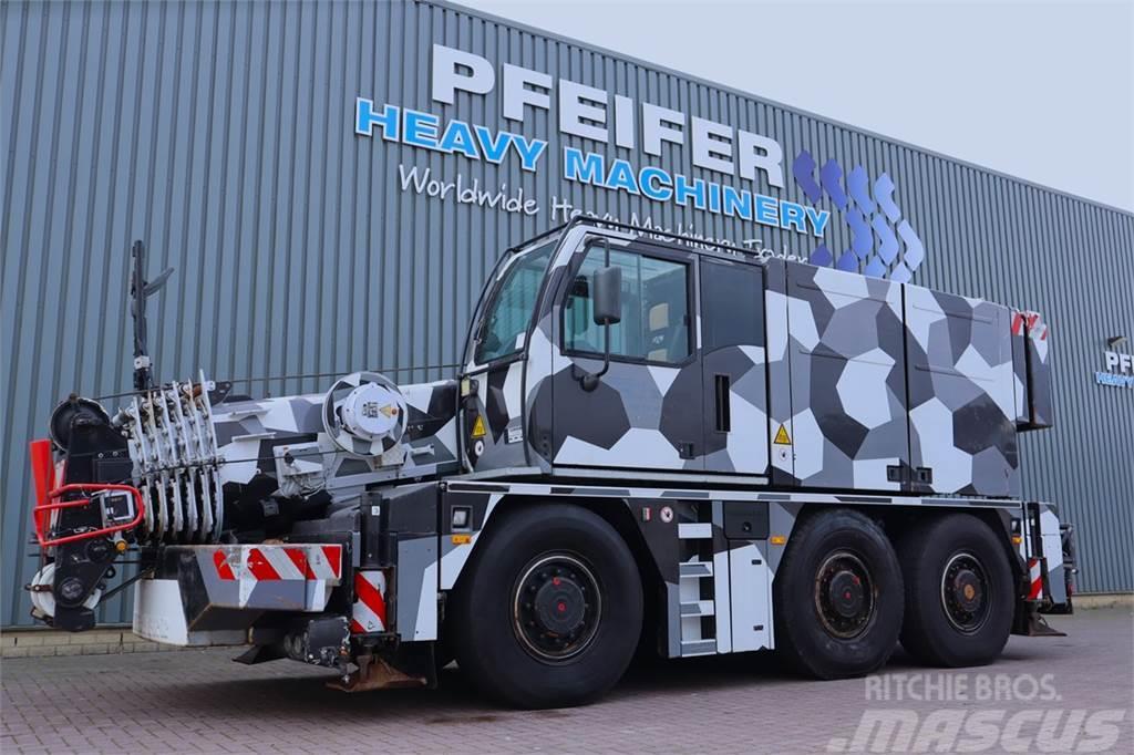 Liebherr LTC1055-3.1 Diesel, 6x6x6 Drive, 55t Capacity, 36m Univerzálne terénne žeriavy