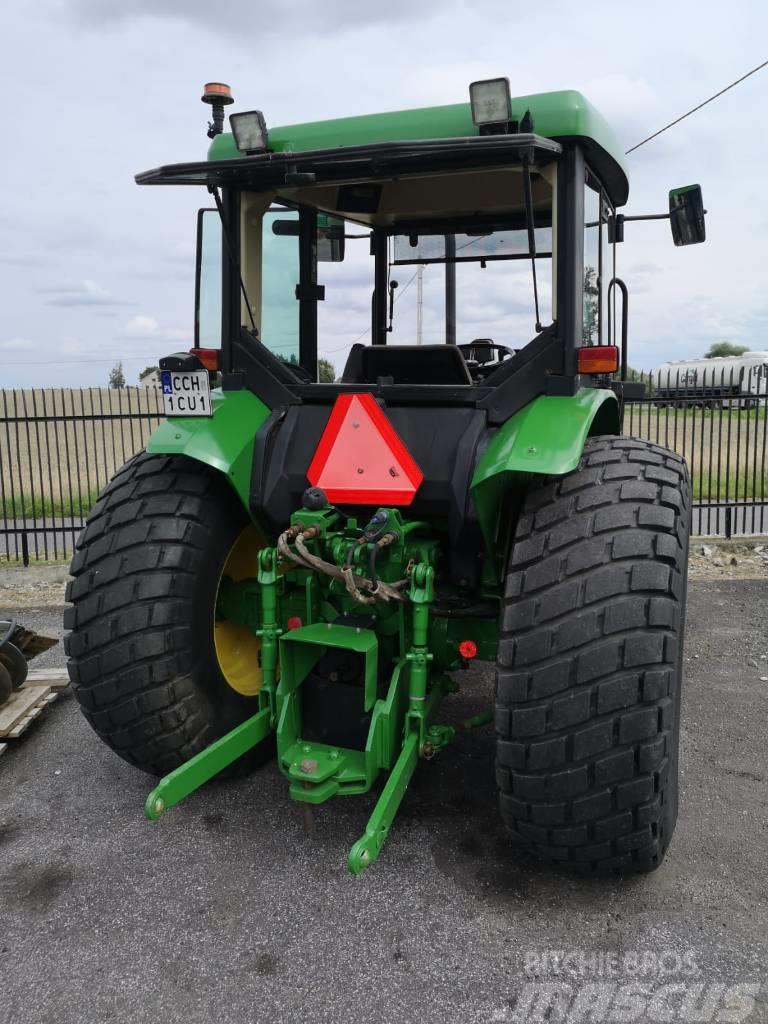 John Deere 5400 Kompaktné traktory