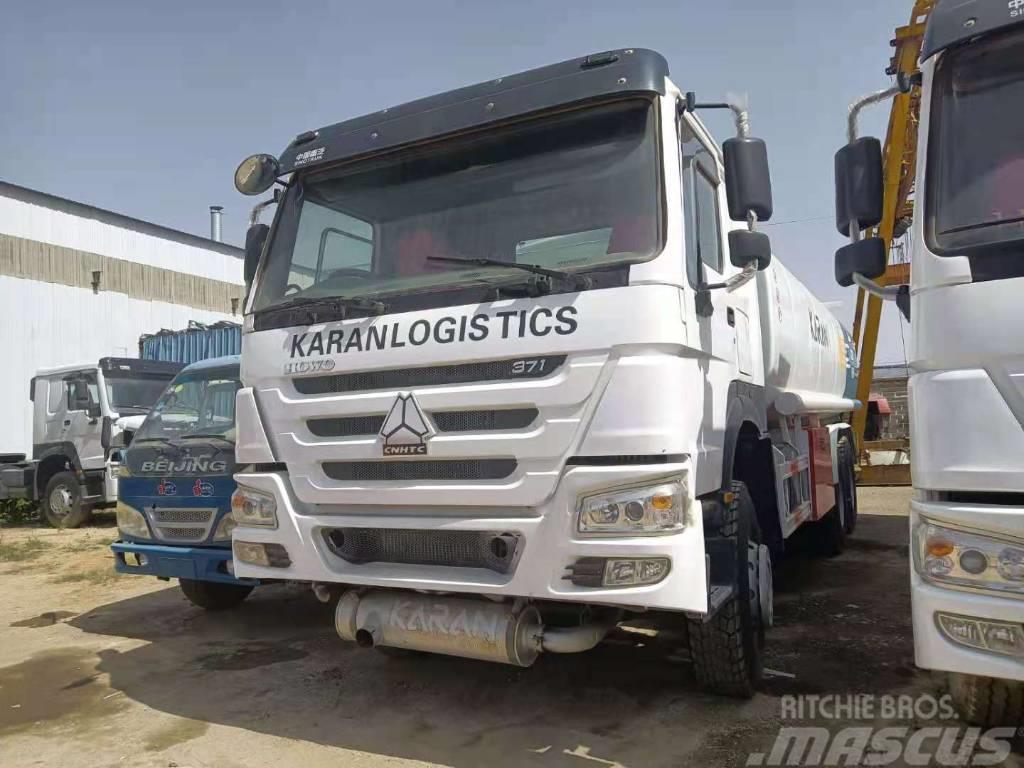 Howo 6*4 371 24m³ Fuel Tank Truck Iné