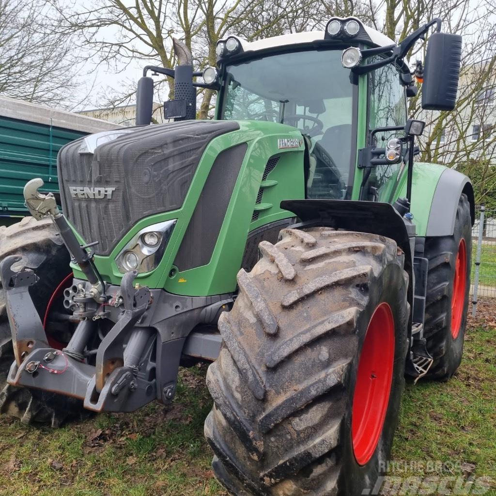 Fendt 828 S4 Profi Plus Traktory