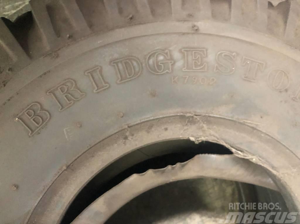 Bridgestone 21x8-9 Pneumatiky, kolesá a ráfiky