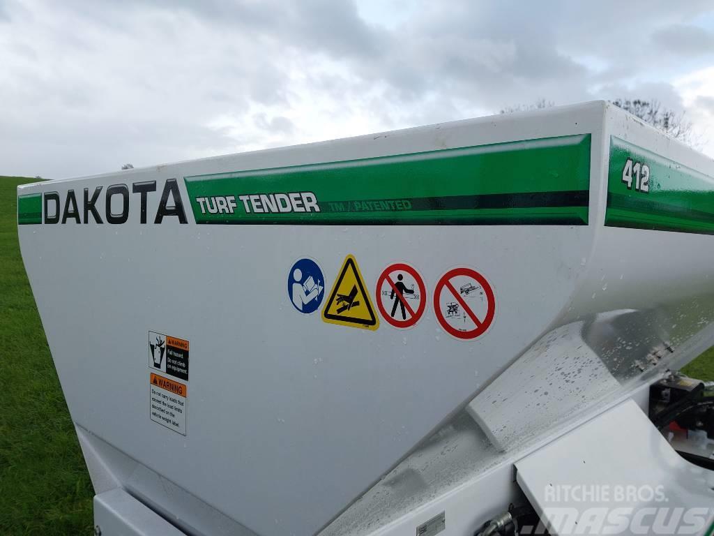 Dakota Turf Tender 412 Zariadenia na hnojenie trávnikov