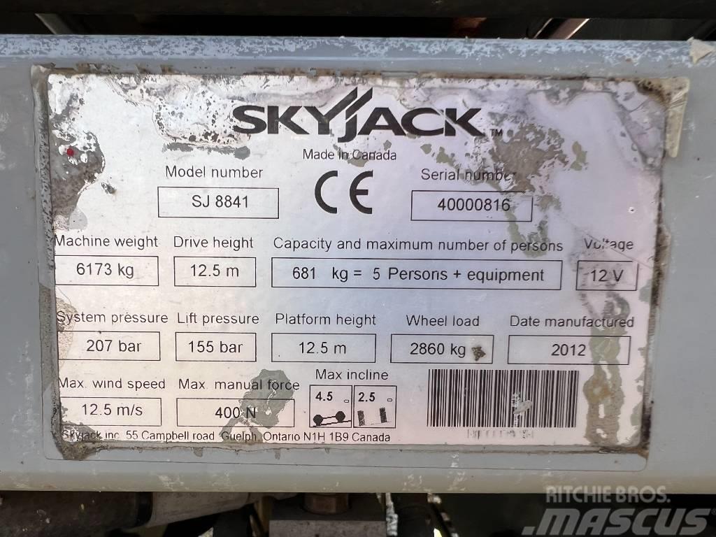 SkyJack SJ 8841 Nožnicové zdvíhacie plošiny