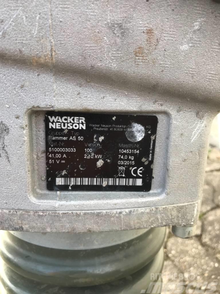 Wacker Neuson AS50 Vibračné zhutňovače