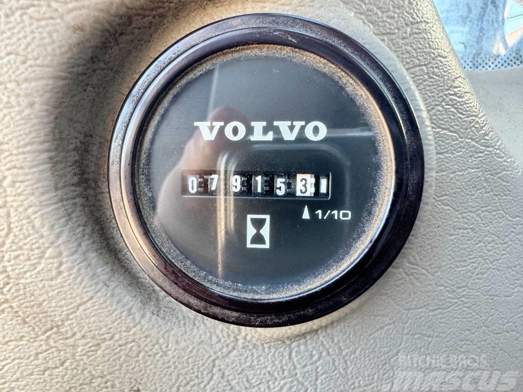 Volvo EW210D - Tilting Bucket / Triple Boom Kolesové rýpadlá