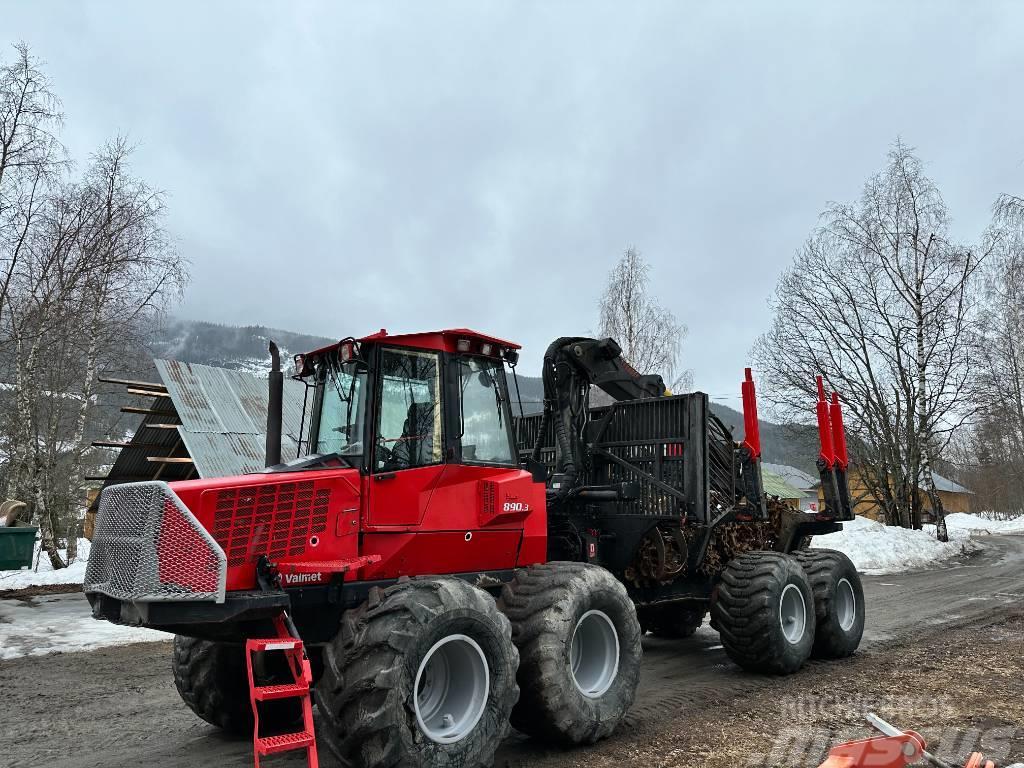 Valmet 890.3 Lesné traktory