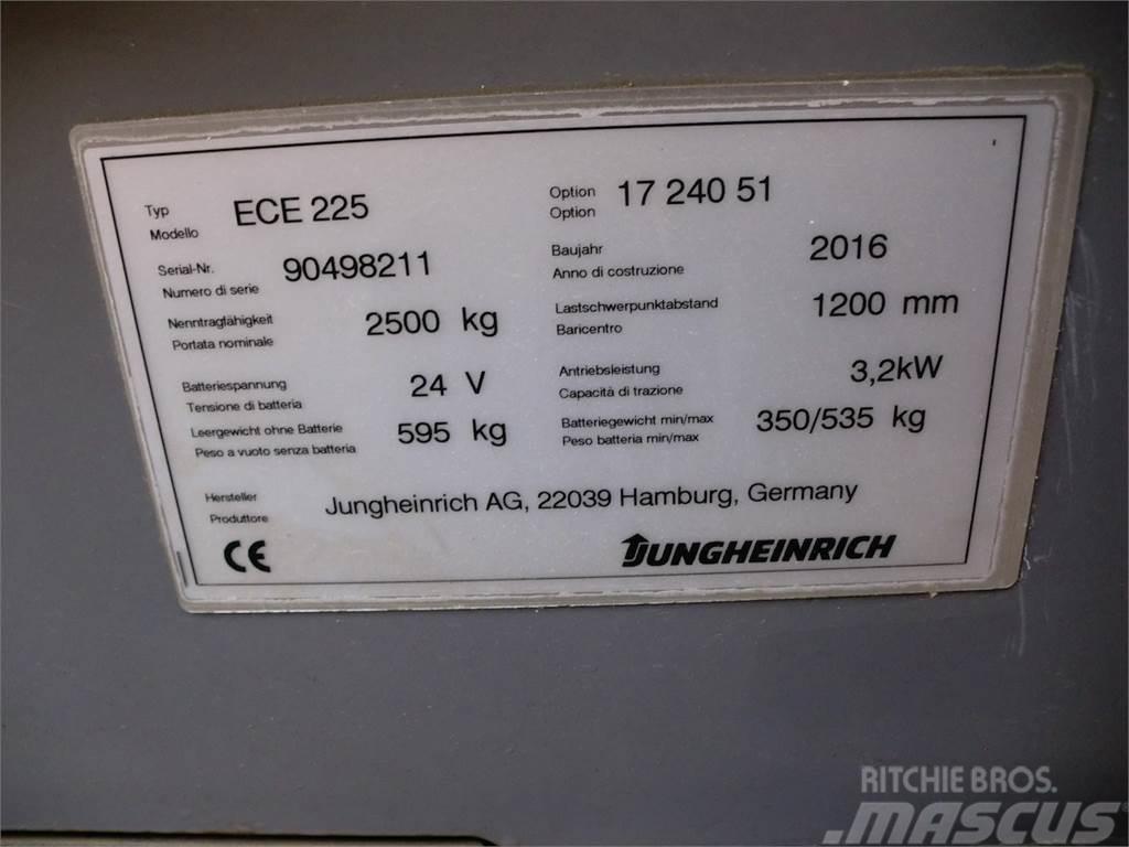 Jungheinrich ECE 225 2400x510mm Nízkozdvižné vozíky
