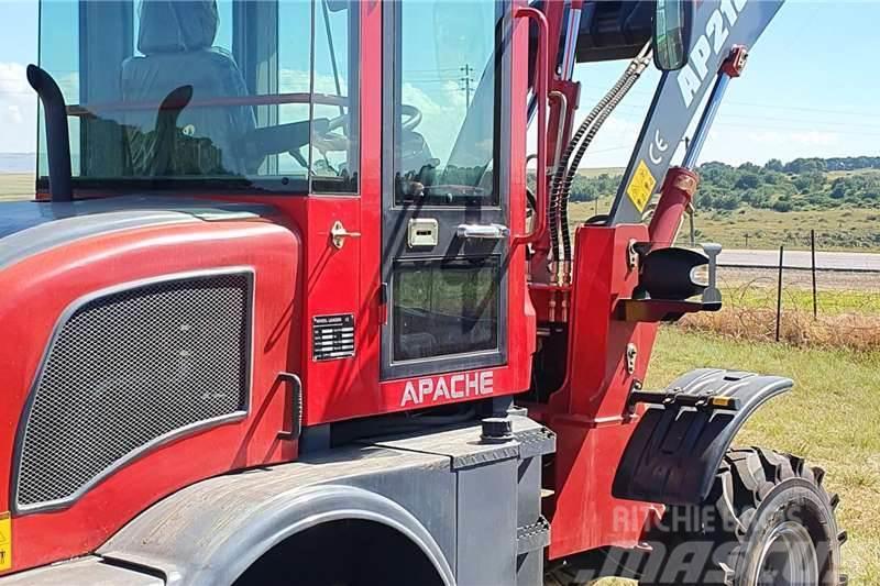 Apache Forklift and loader 1.5 TON Ďalšie nákladné vozidlá