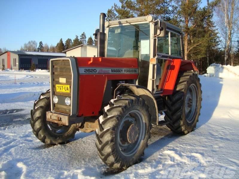 Massey Ferguson 2620 Traktory