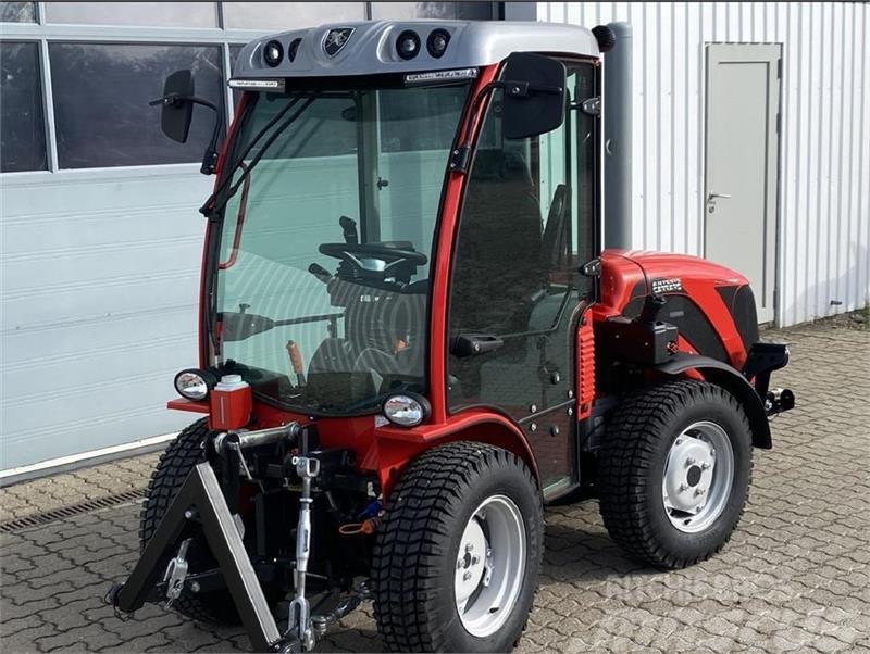 Antonio Carraro SP 4800 HST Kompaktné traktory