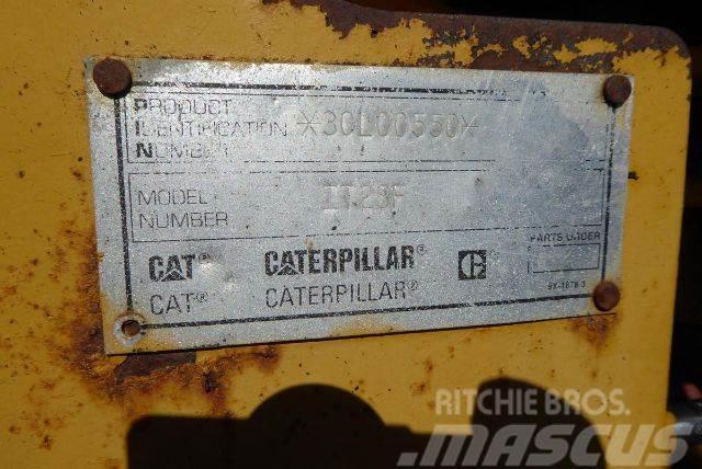 CAT IT28F Kolesové nakladače