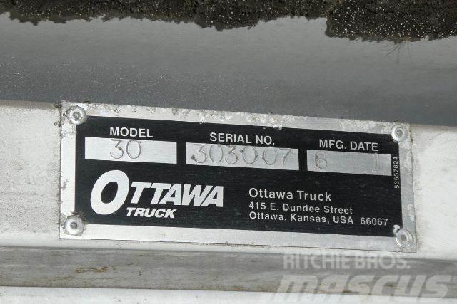 Ottawa 30 Terminálový ťahač