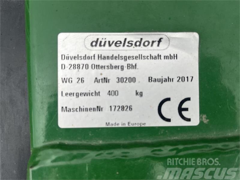 Düvelsdorf 2 M GRÆSMARKS-AFPUDSER Žacie stroje