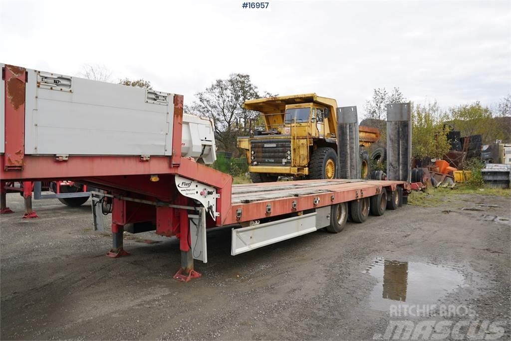 Damm 4 axle machine trailer with ramps and manual widen Ďalšie prívesy