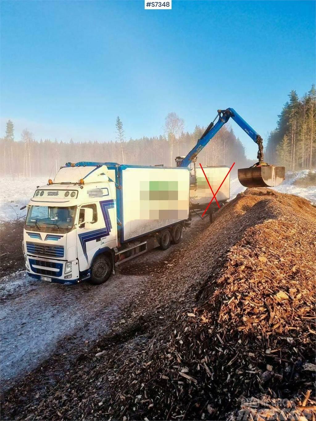 Volvo FH 6*4 Chip Truck with Palfinger crane Skriňová nadstavba