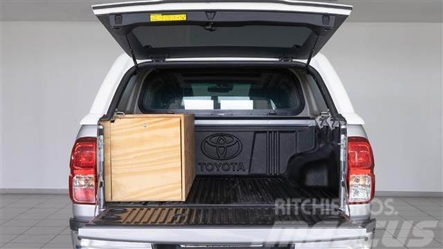 Toyota Hilux Cabina Doble VXL Aut. Dodávky