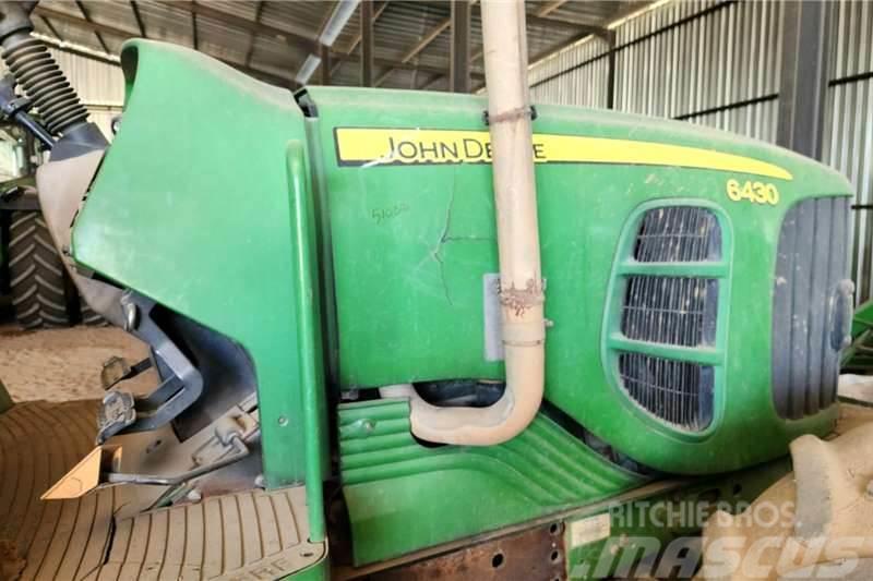 John Deere 6430 Traktory