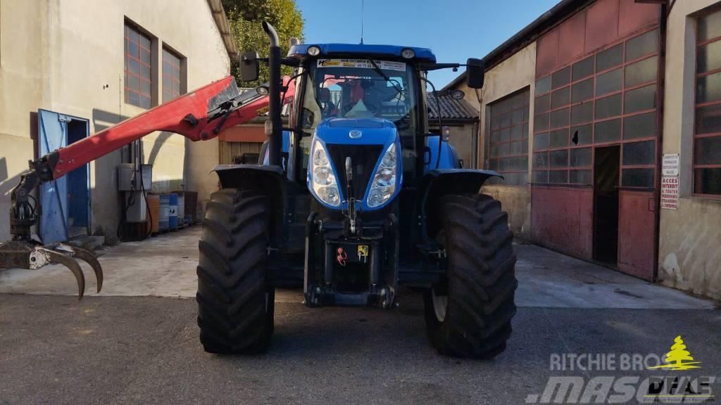 New Holland T 7.220 AC Traktory