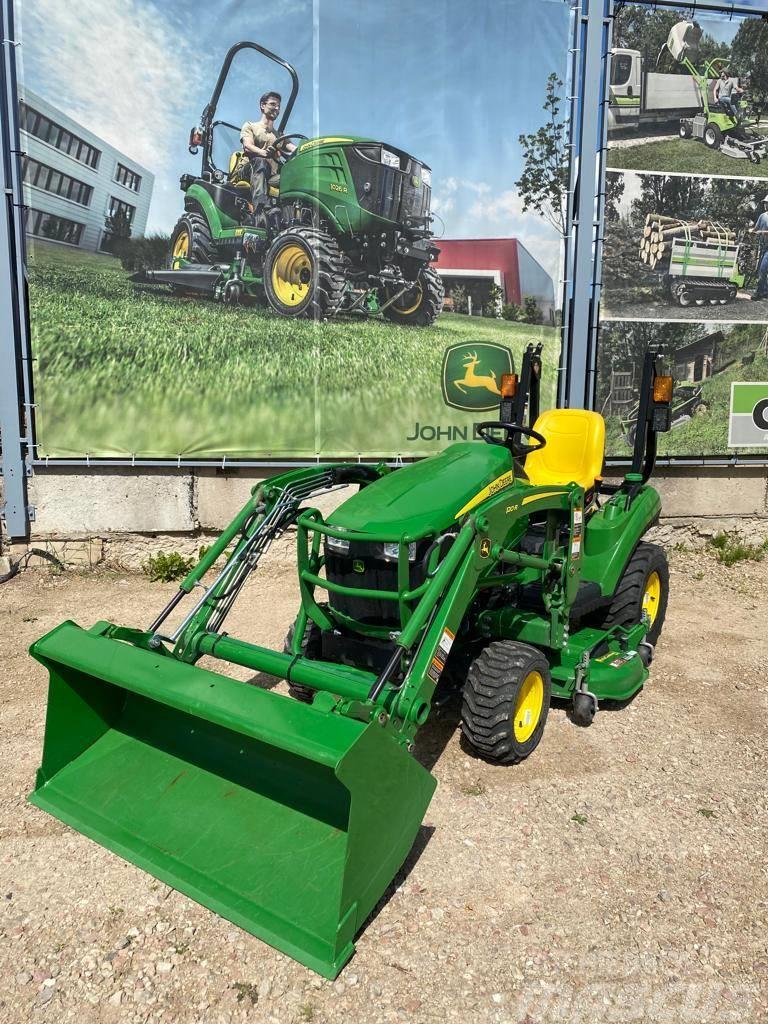 John Deere 1023 E Kompaktné traktory