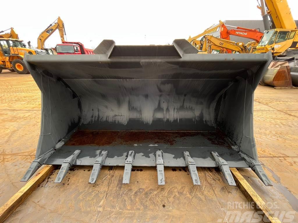 Doosan DL450-3 bucket 4700 l Lopaty