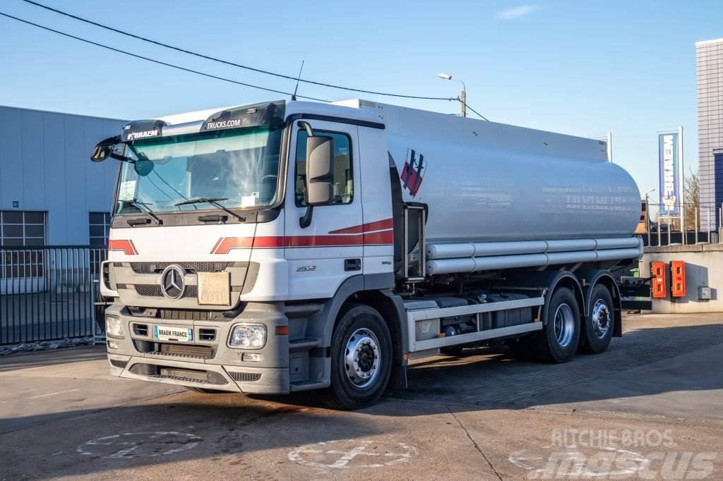 Mercedes-Benz ACTROS 2532-MP3+E5+MAGYAR21000L/7COMP Cisternové nákladné vozidlá