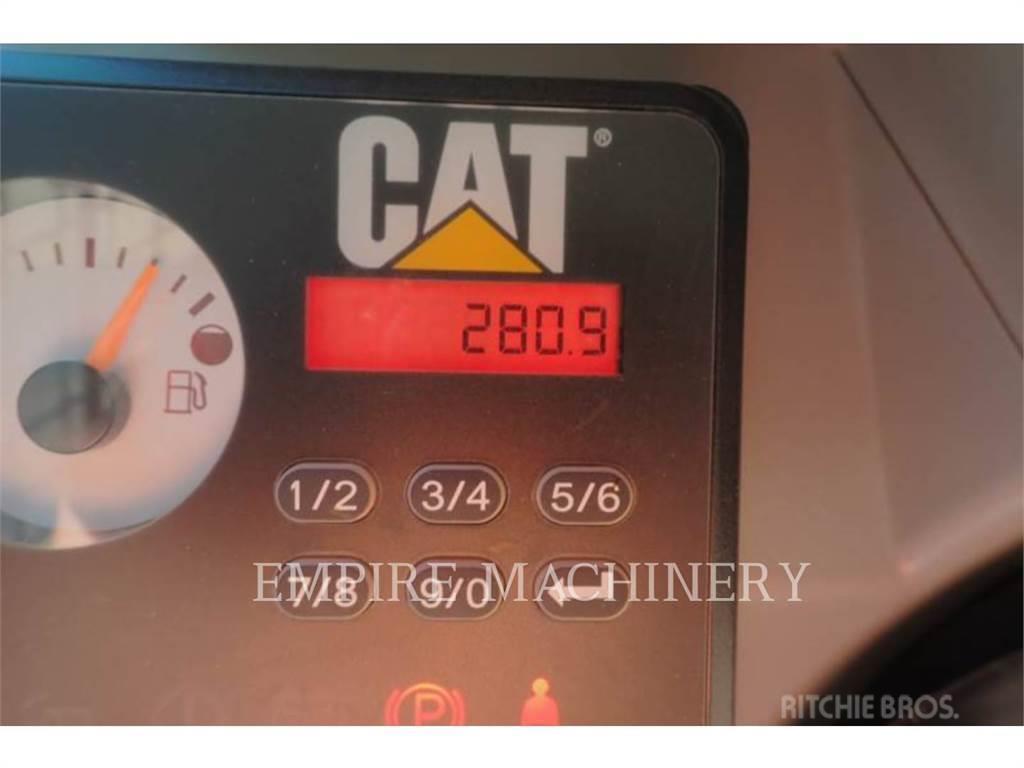 CAT 226D CA Šmykom riadené nakladače