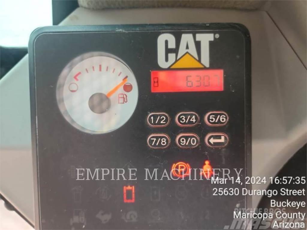 CAT 259D Šmykom riadené nakladače