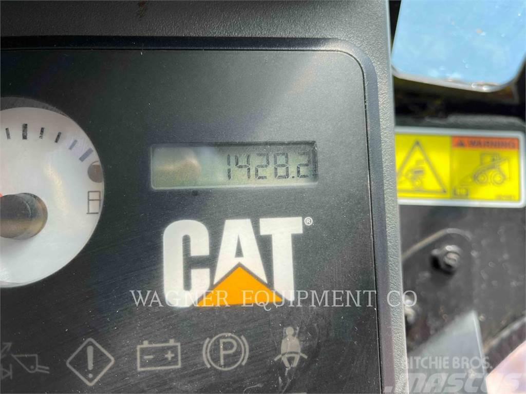CAT 262C2 Šmykom riadené nakladače