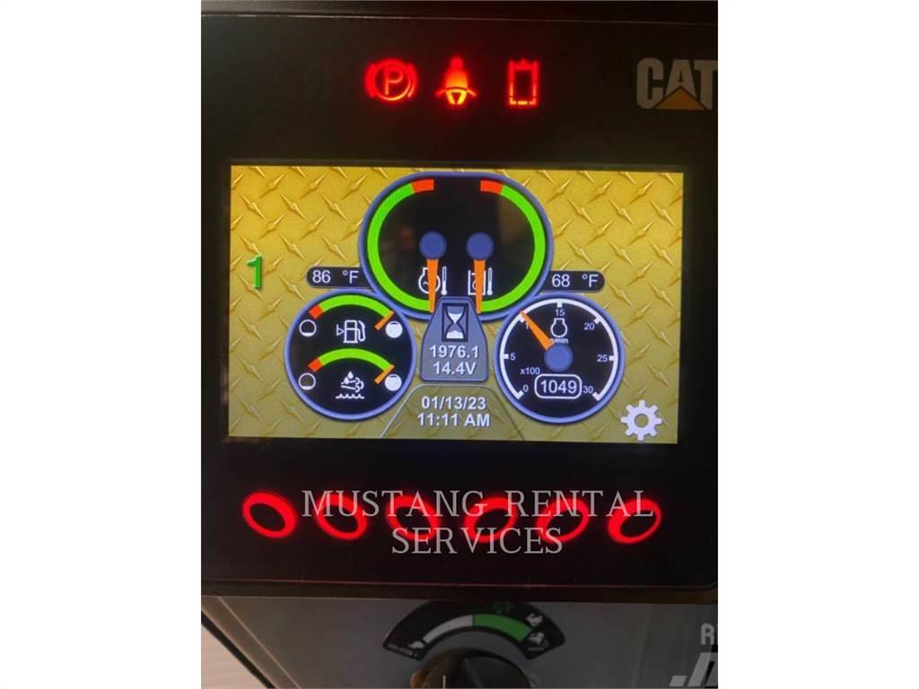 CAT 299D2 Pásové nakladače