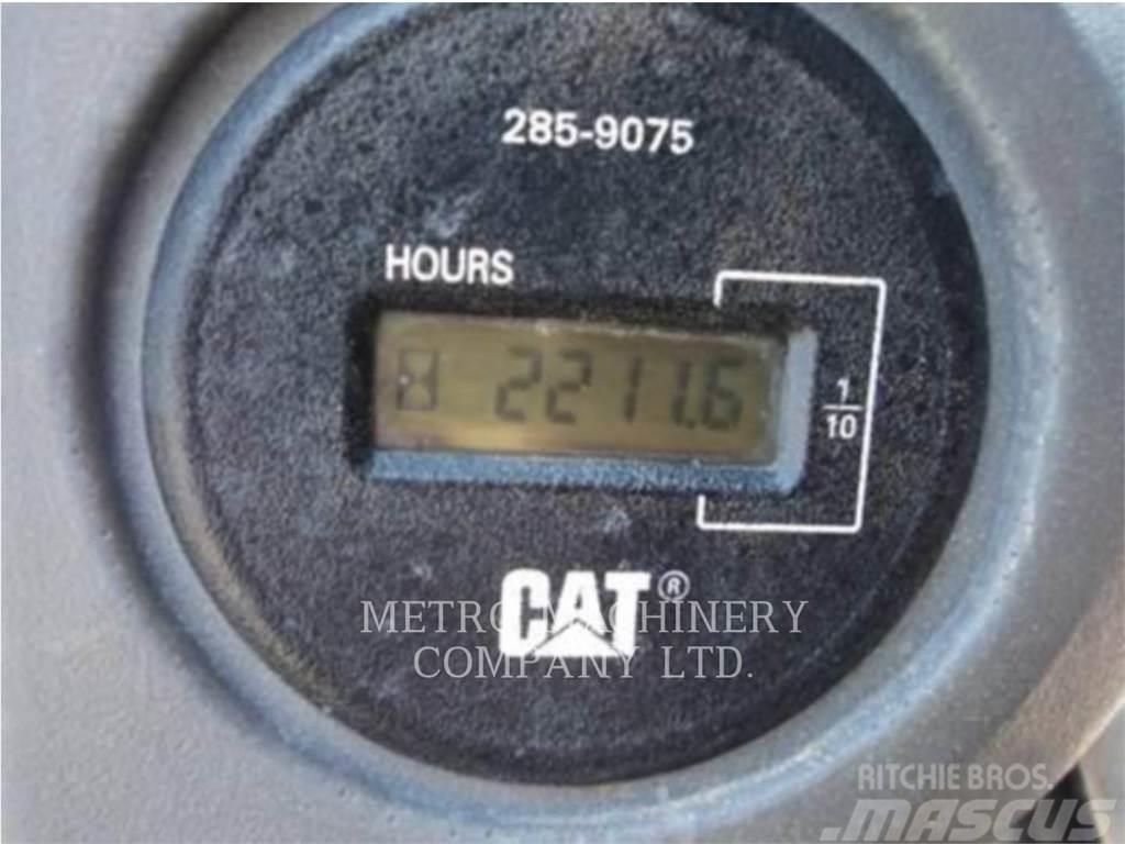 CAT CS-533E Ťahačové valce