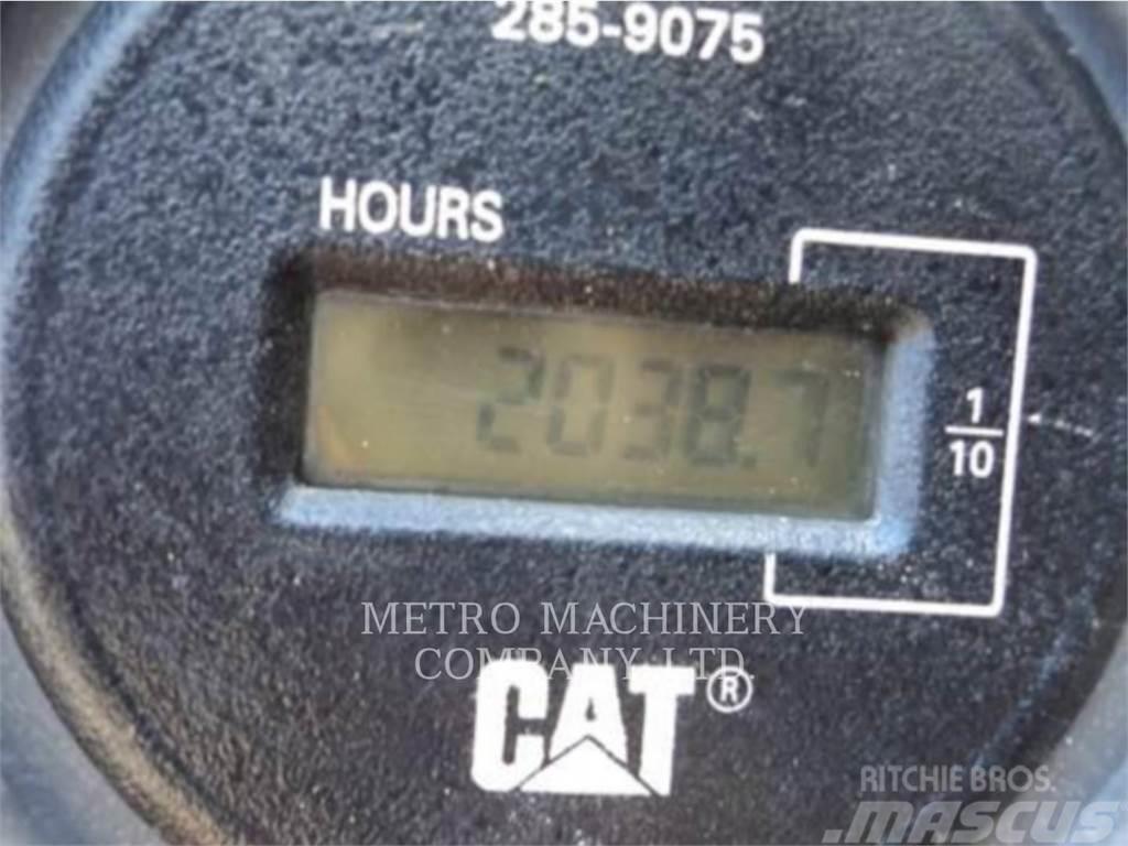CAT CS-533E Ťahačové valce