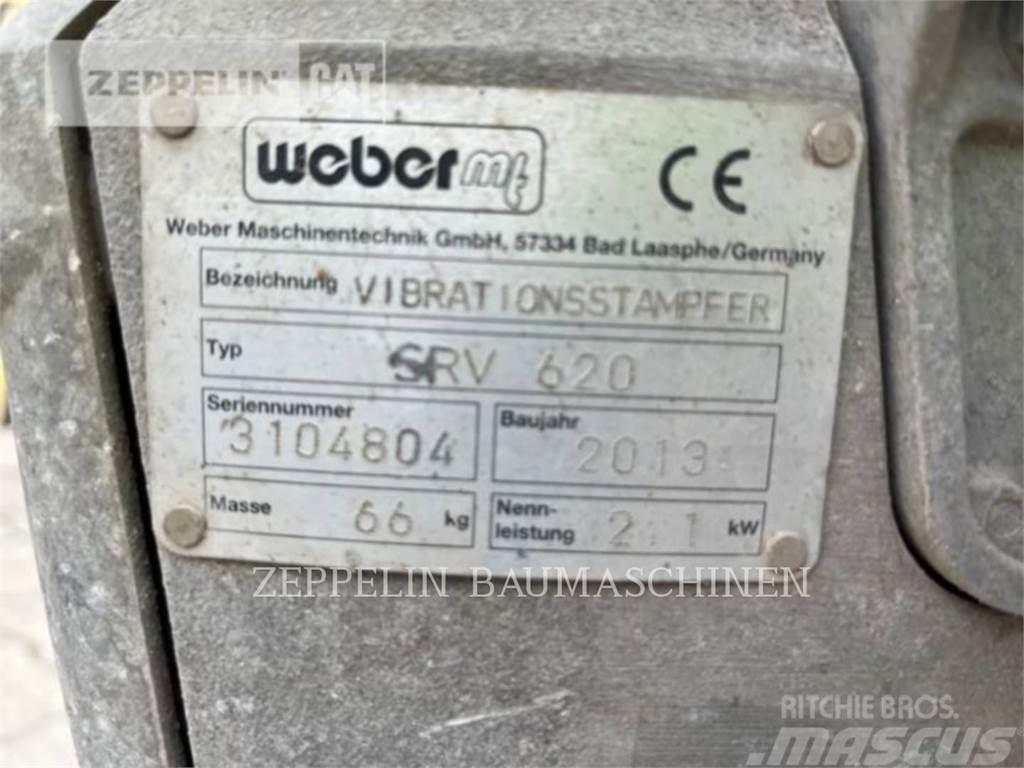 Weber SRV620 Pôdne kompaktory