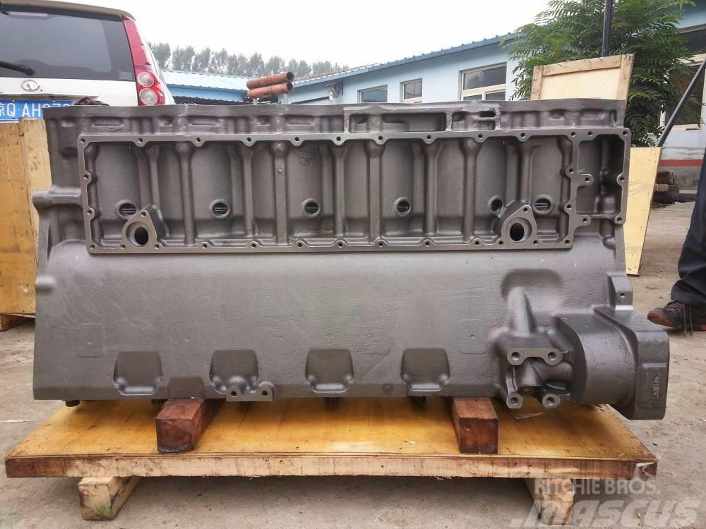 Komatsu PC200-7 6d102 engine block 6735-21-1010 Motory