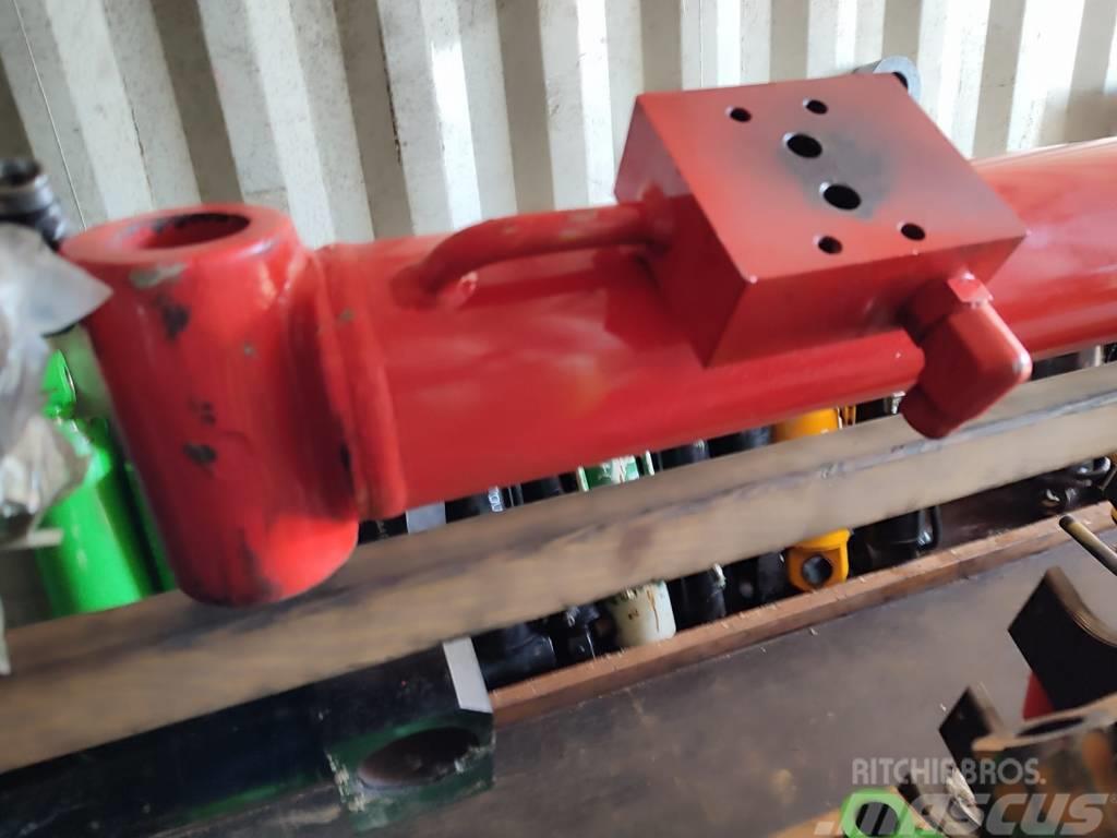 Manitou MVT 1337 arm extension hydraulic cylinder Hydraulika