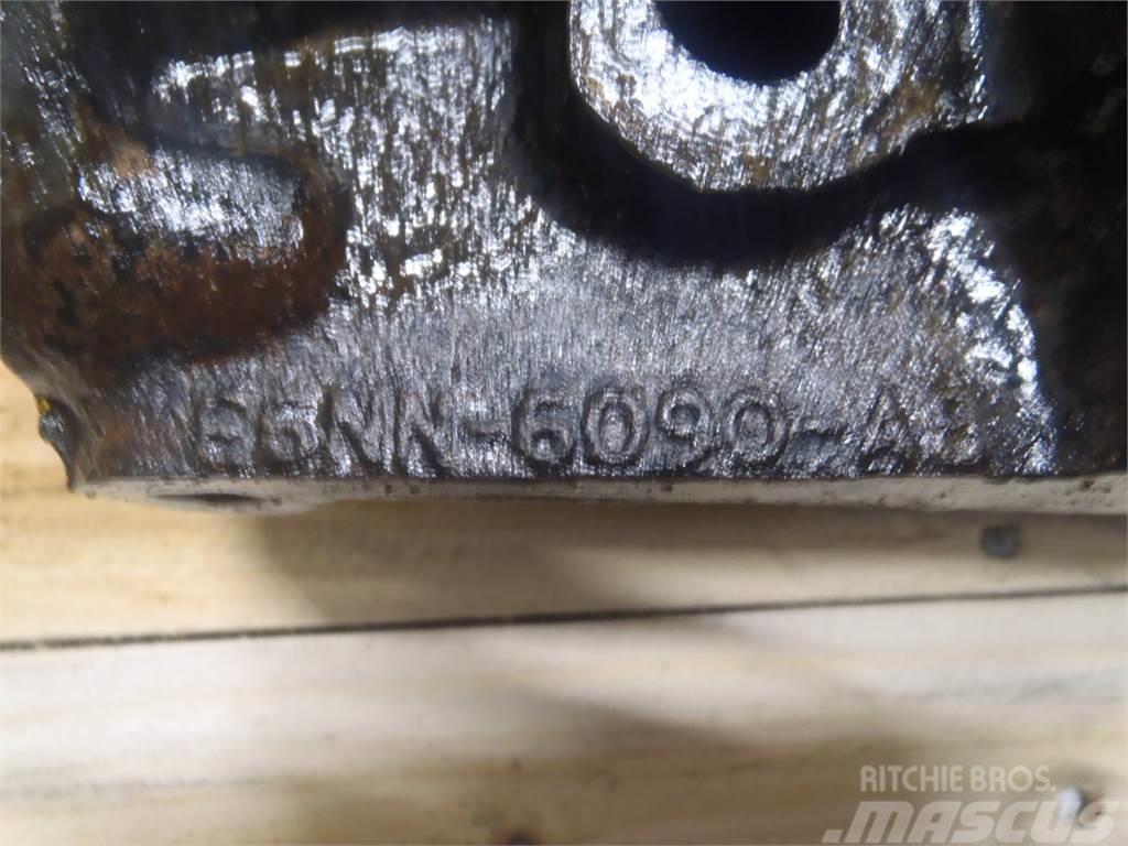 Ford 675 Cylinder head Motory