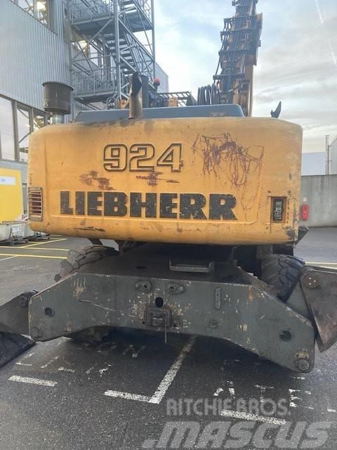 Liebherr 924C-LI Kolesové rýpadlá