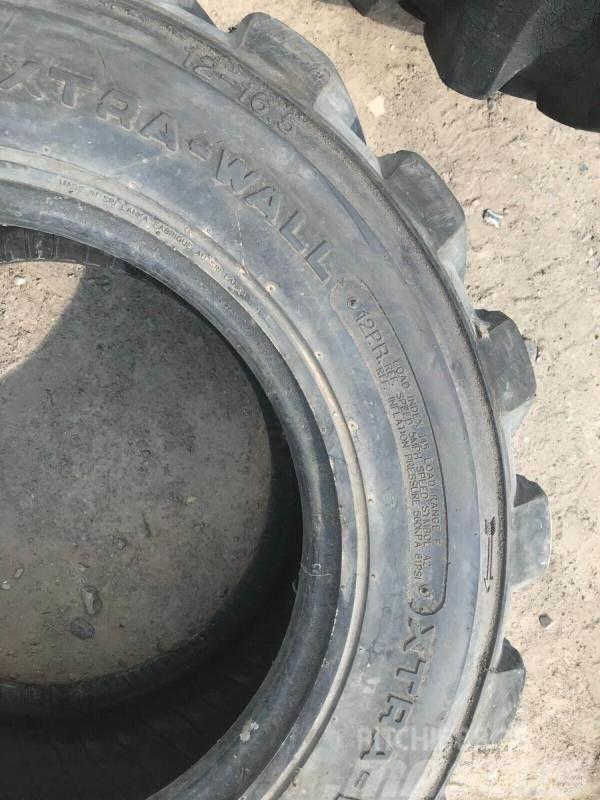  Fork lift tyre 12 - 165 Ďalšie komponenty