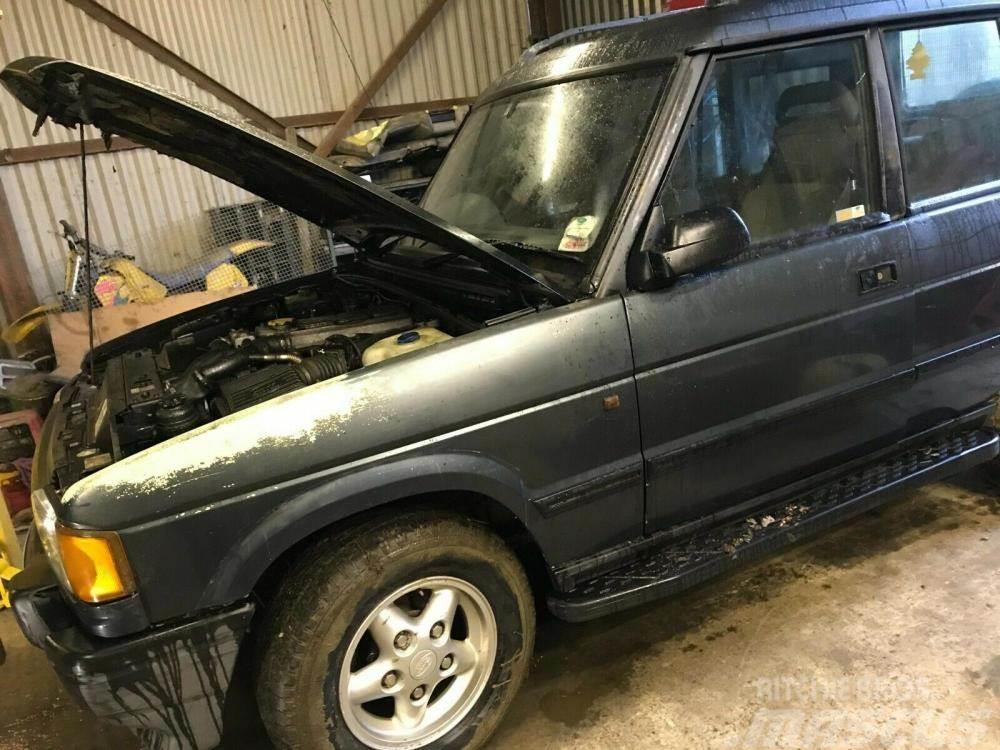 Land Rover Discovery 300 TDi n s front wing £50 Iné