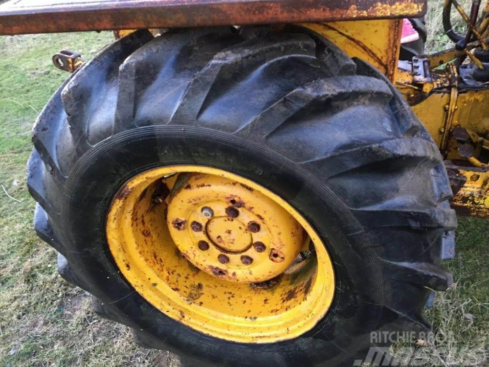 Massey Ferguson 135 Loader tractor £1750 Ďalšie komponenty