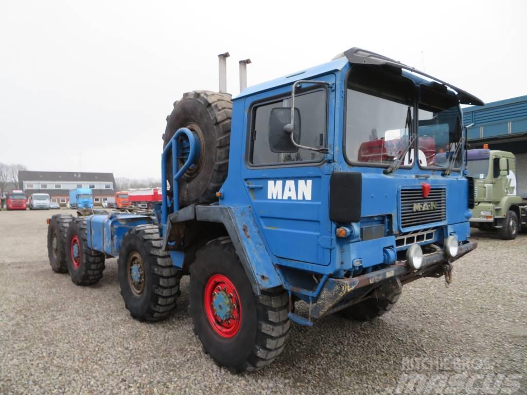 MAN M1014 V10 8x8 Ďalšie nákladné vozidlá