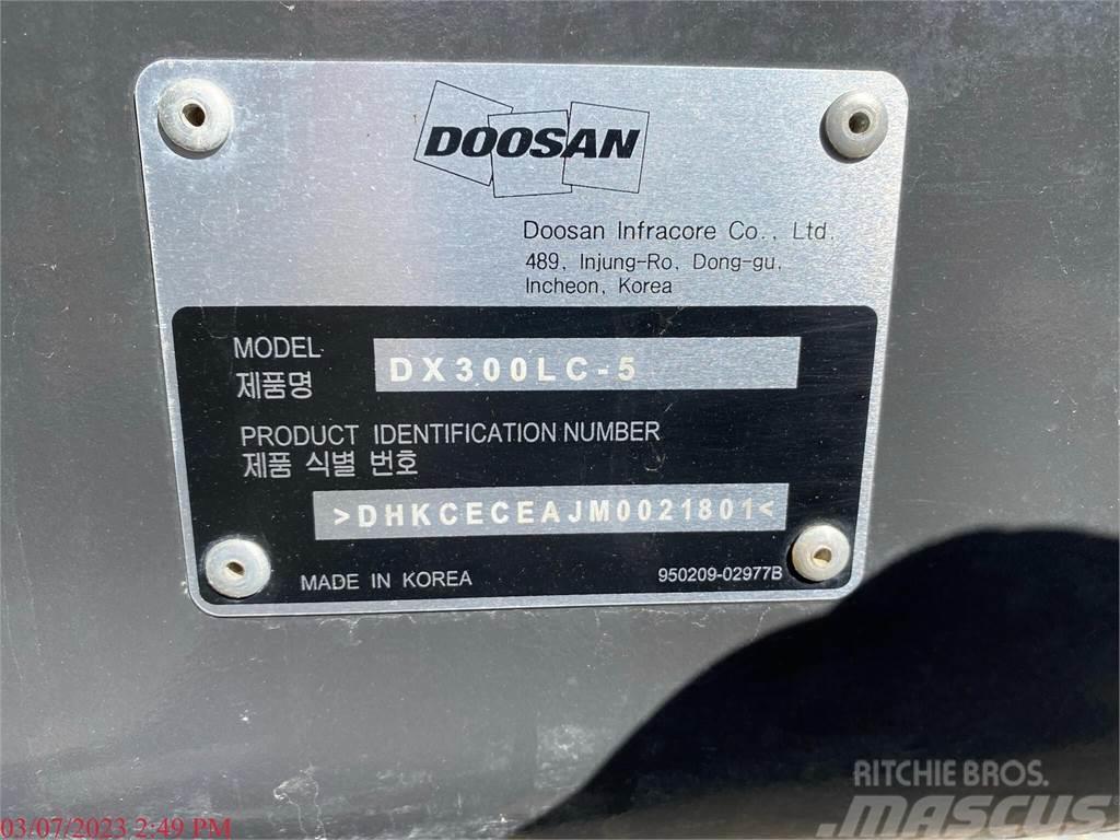 Doosan DX300 LC-5 Stroje pre manipuláciu s odpadom